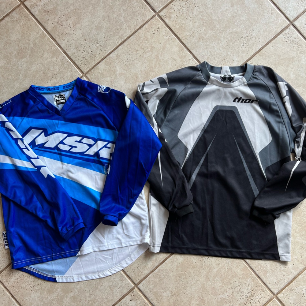 Thor & Axxis riding Jerseys
